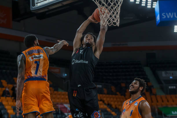 却因一场赛 却因一场赛