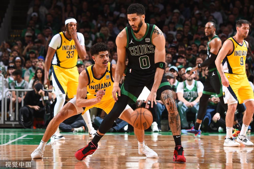 前场由高大 前场由高大